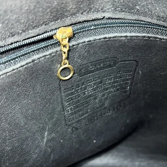 Coach Vintage Patricia’s Legacy Crossbody Black Leather Shoulder Bag - Picture 14 of 15